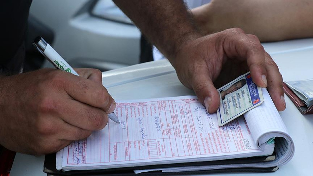 Trafik Cezalari Agirlastiriliyor Bir Yilda Uc Ihlale Ehliyet Iptali De Gundemde Cd9N