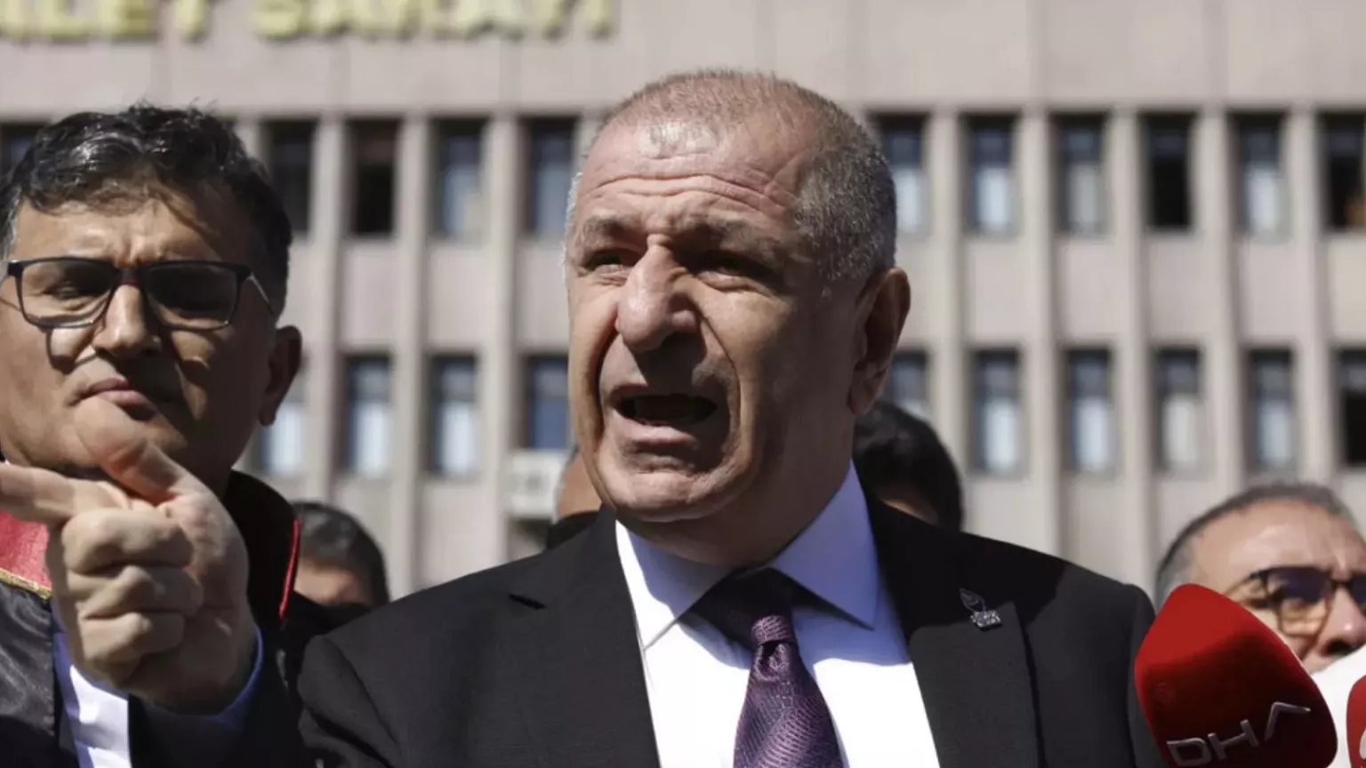 Ümi̇t Özdağ-1