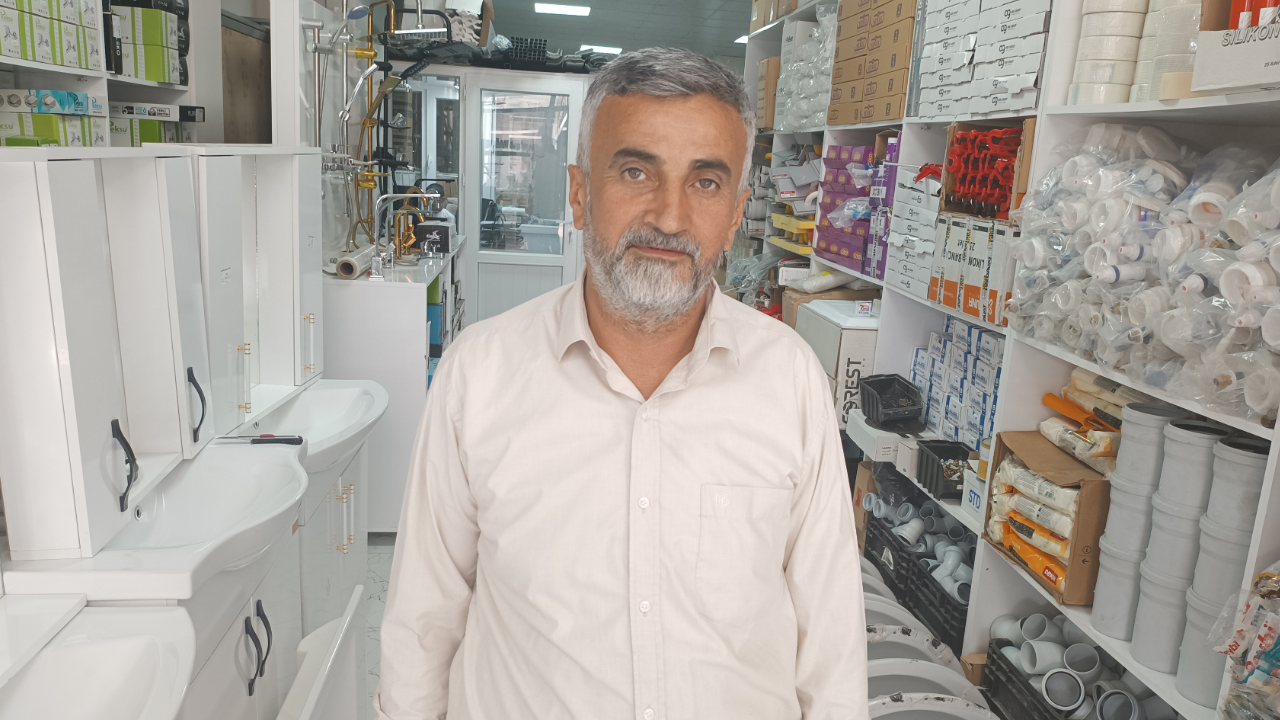 Van’dan Yükselen Çiğlik İşsi̇zli̇k Bi̇r Can Daha Aldi (1280 X 720 Piksel) (1280 X 720 Piksel)