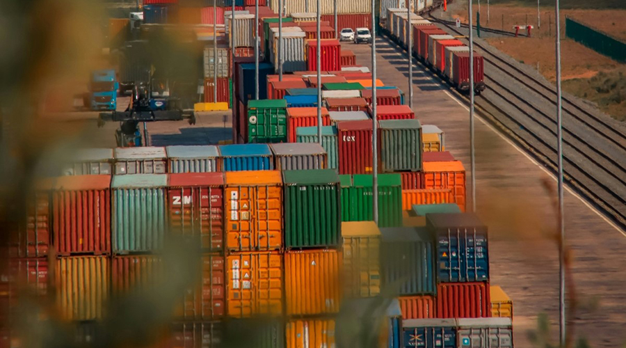 Container 7 900X500