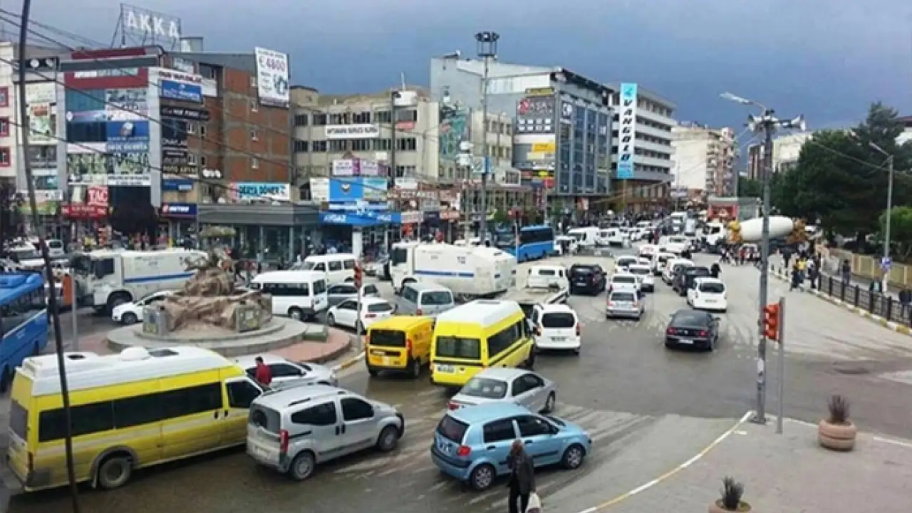 Trafik Sorunu Cozum Bekliyor 1710700459 I R Pu I C-1