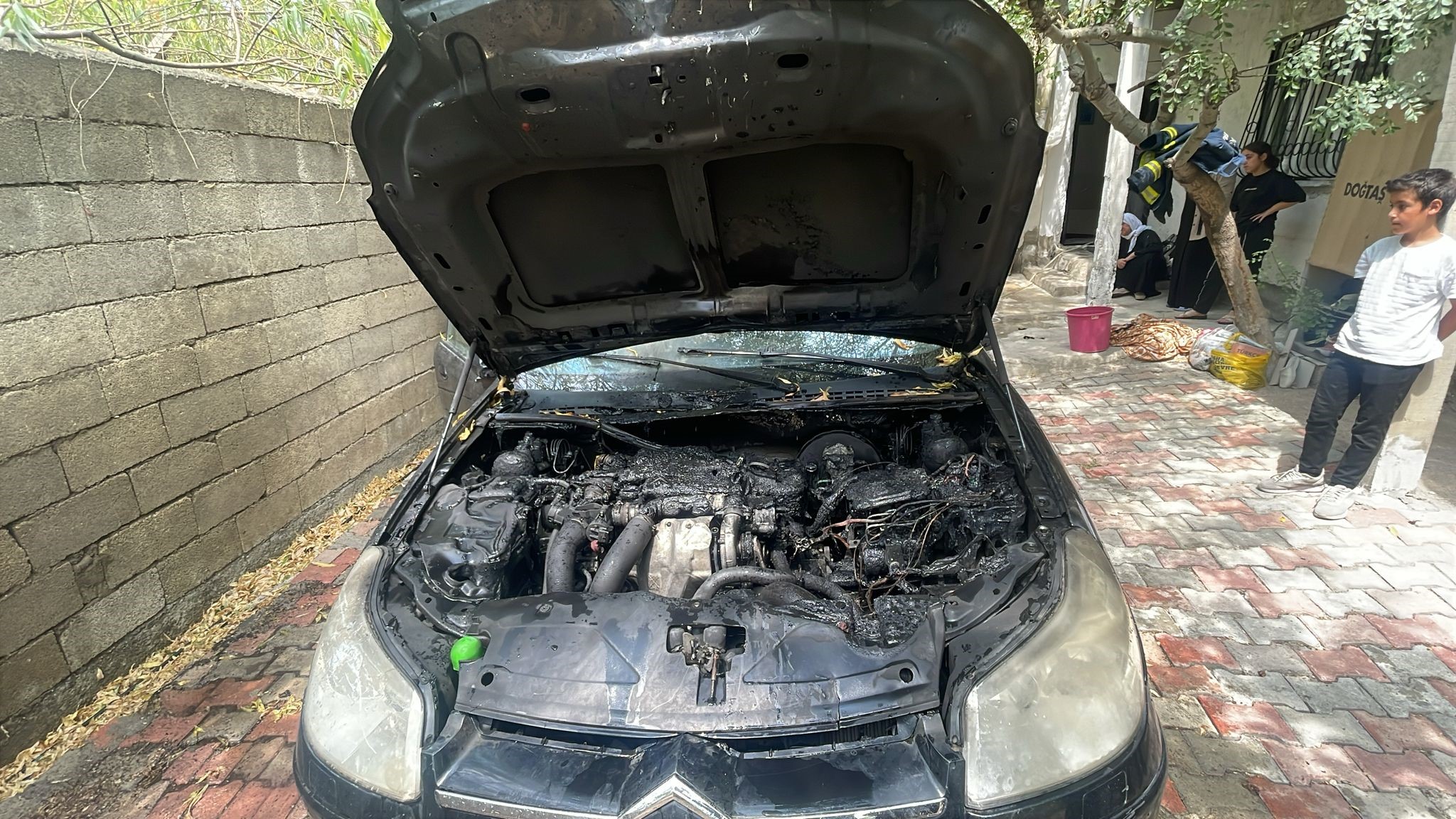 A W512196 02