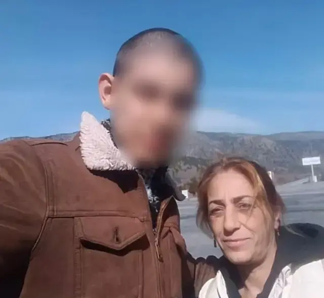 Annesi Ve Kardeşini Öldürdü3