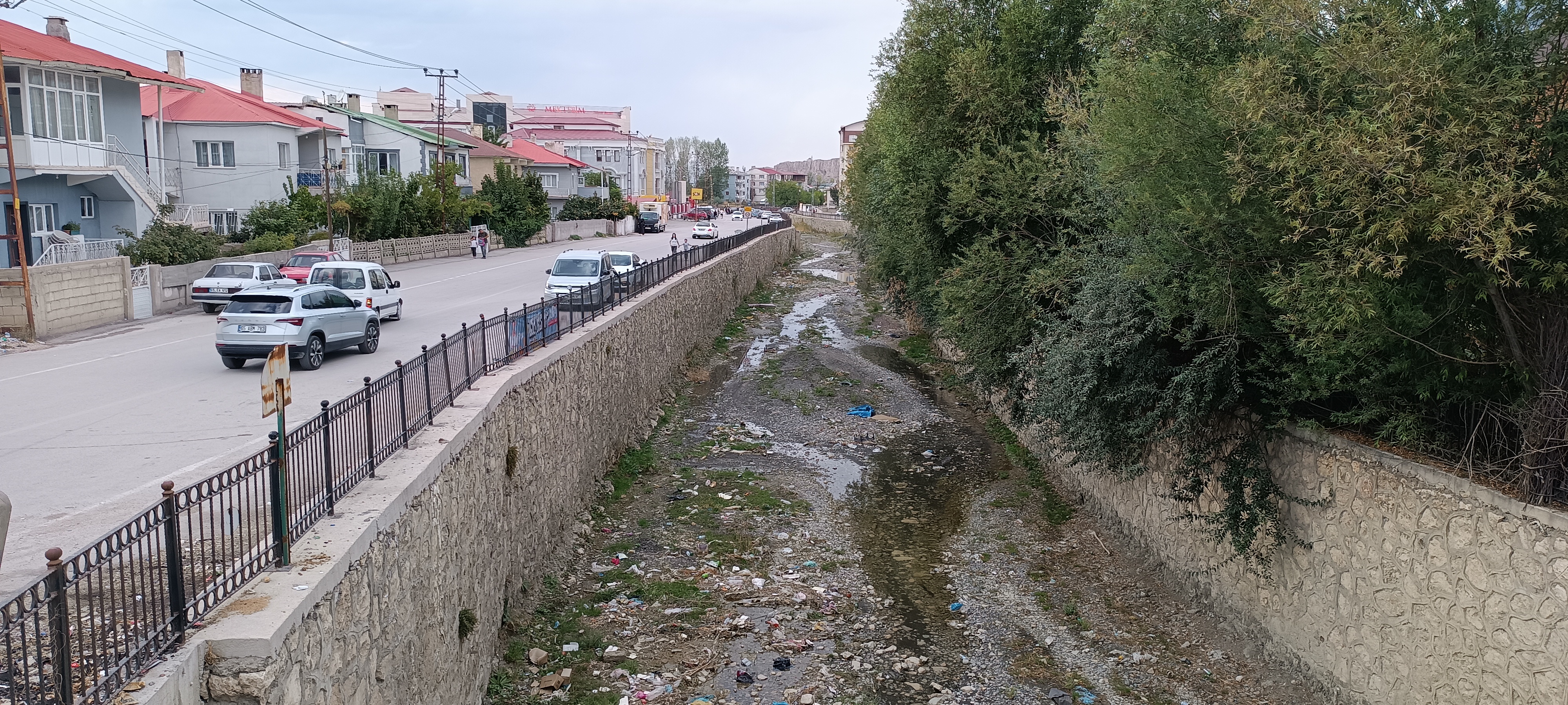 Derelerde Su Kalmadı (1)