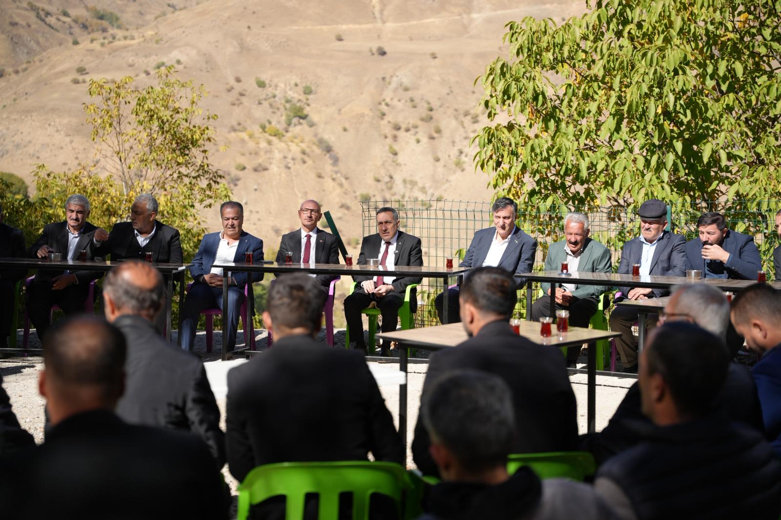 Ak Parti Van İl Başkanlığında Dur Durak Yok2