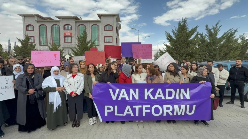 Rojin Kabais