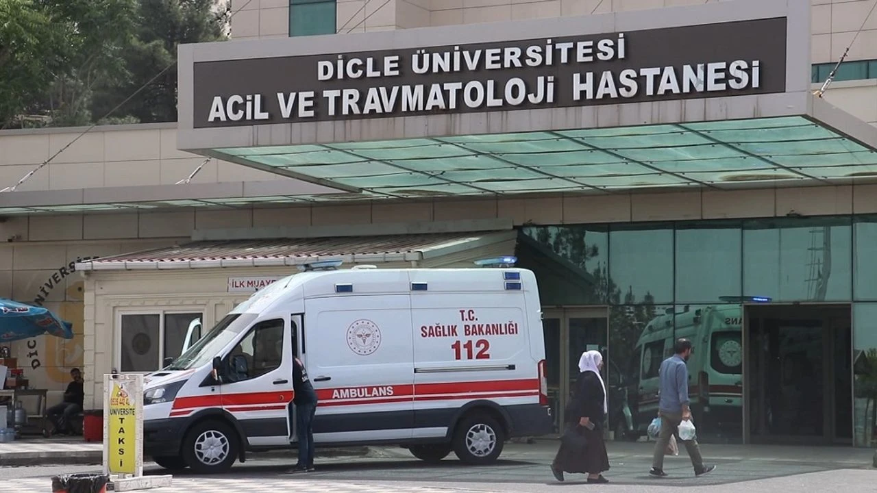 Diyarbakirda Patlama Olu Ve Yarali Var Hastane Acill