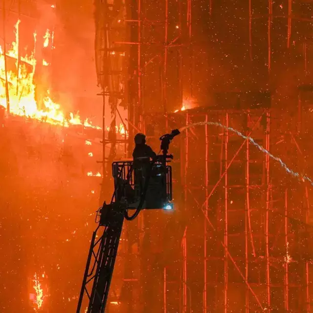 Hong Kong Daki Yanginda Can Kaybi Korkunc 19296050 9775 M