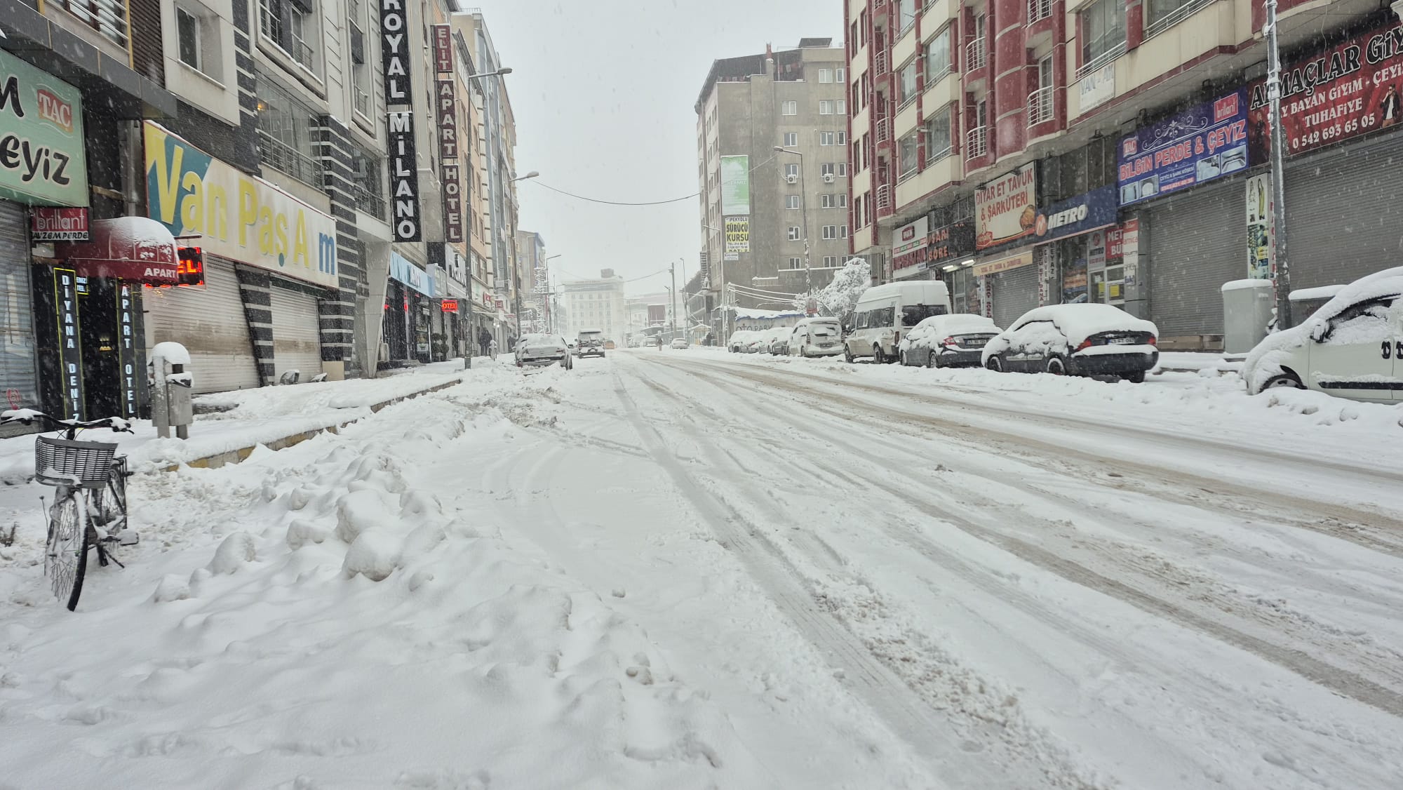 Whatsapp Image 2025 12 28 At 09.53.28-2