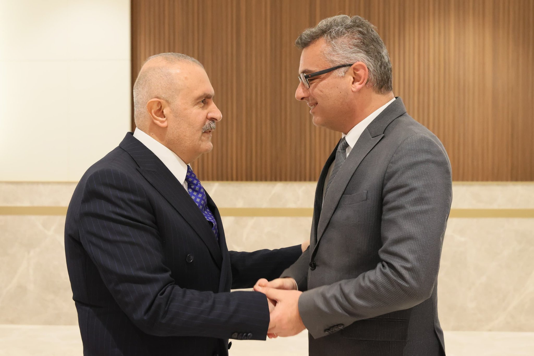 G Zbbps X Y A Ehr Fm