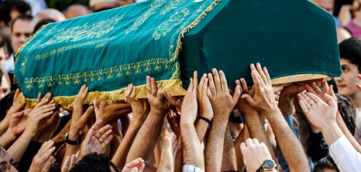 Quotcenazeyi Suratli Tasiyinquot Hadisi 184934