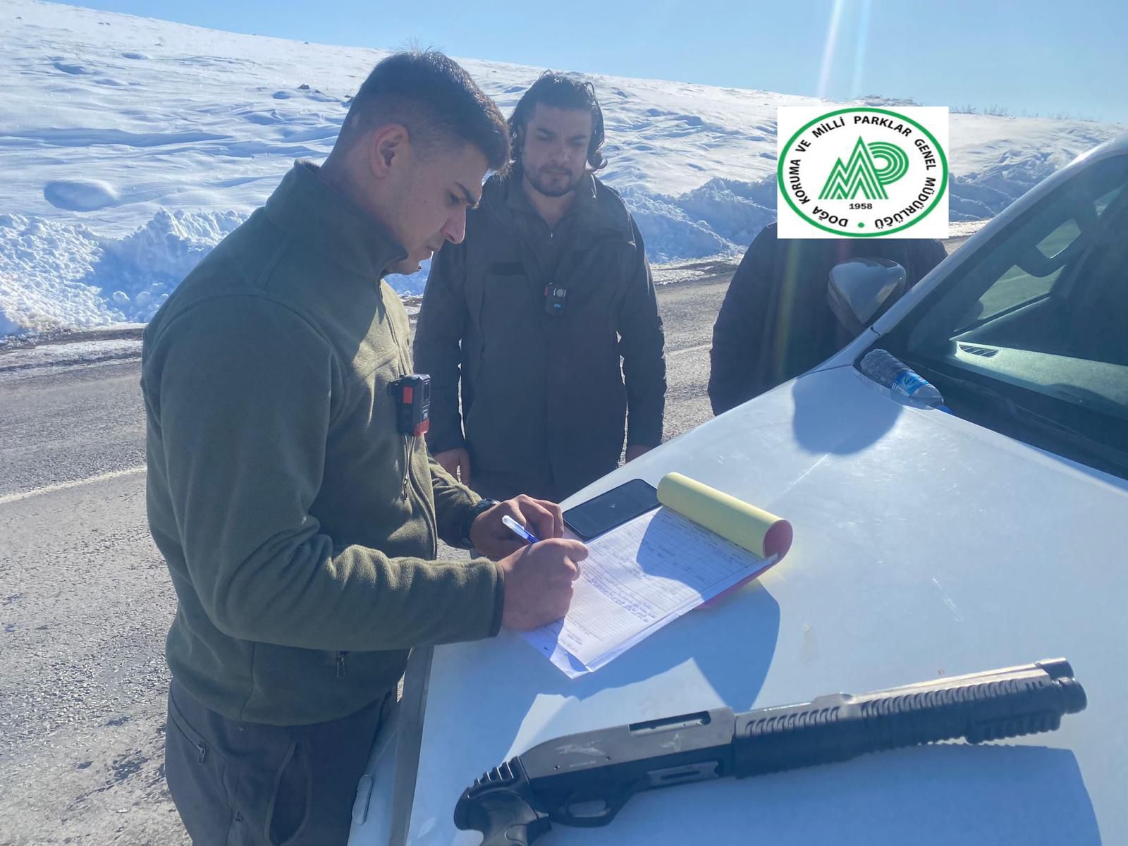 H A I Z M4 Ws A Ar8D V