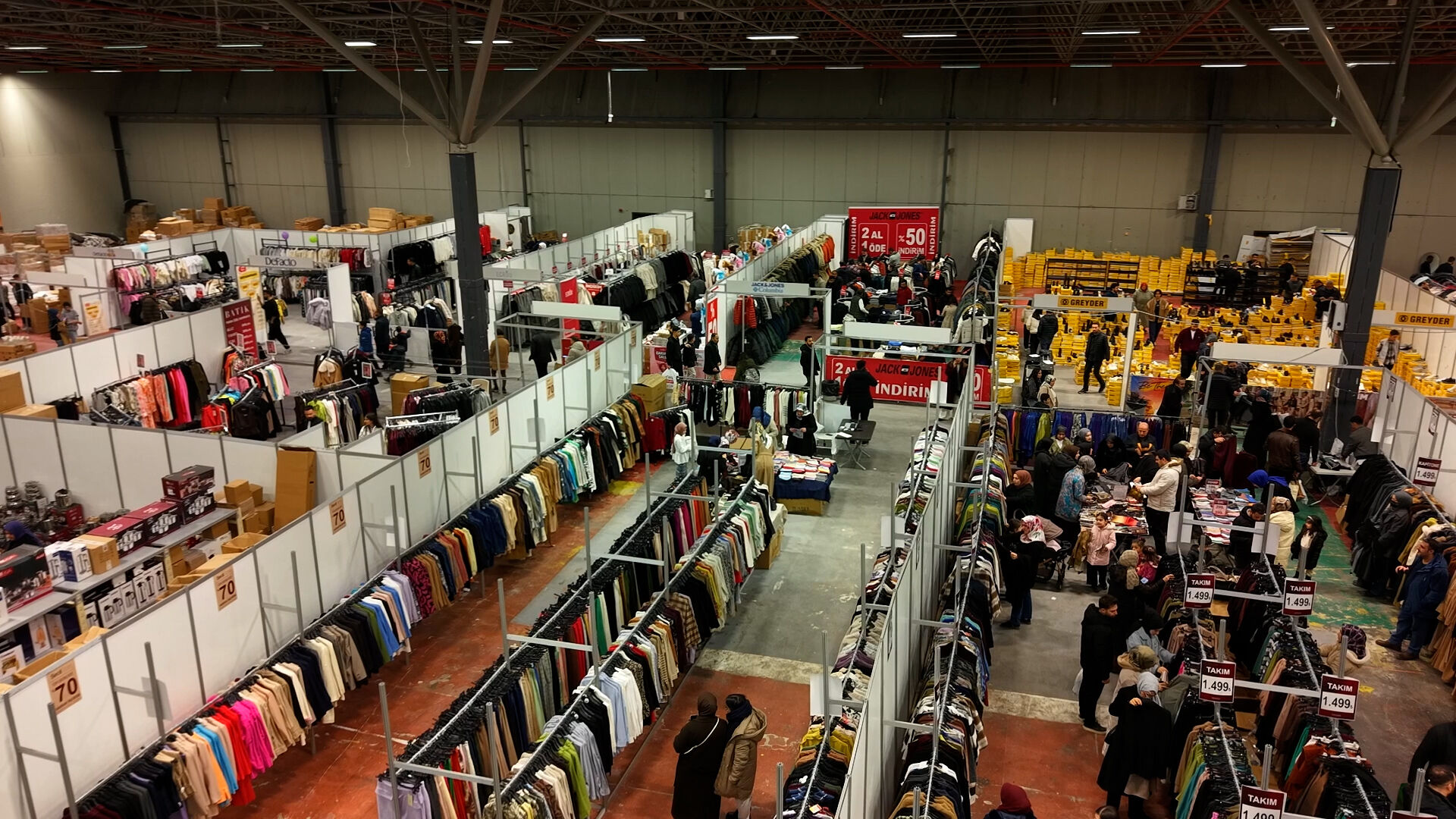 3. M P4.00 00 10 11. Still001.Jpg