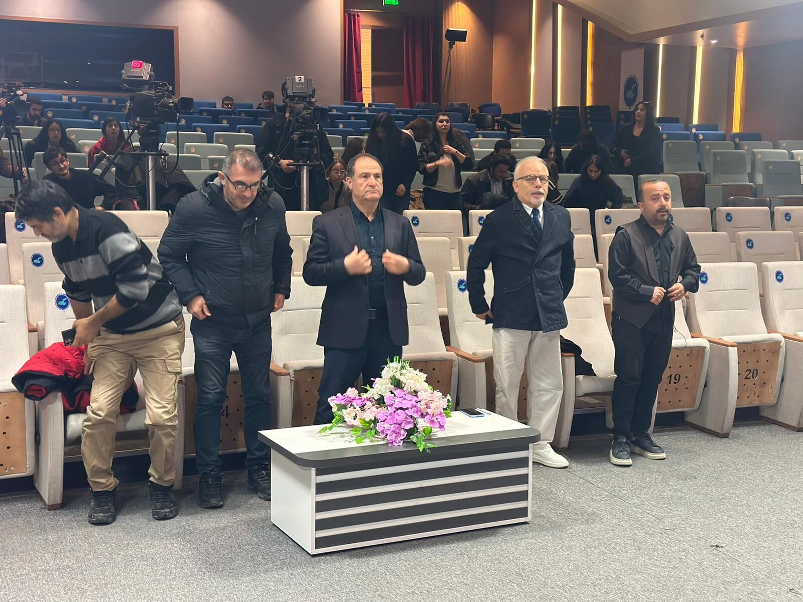 48B4A541 D809 4A39 8C5D E0156Bd0406E