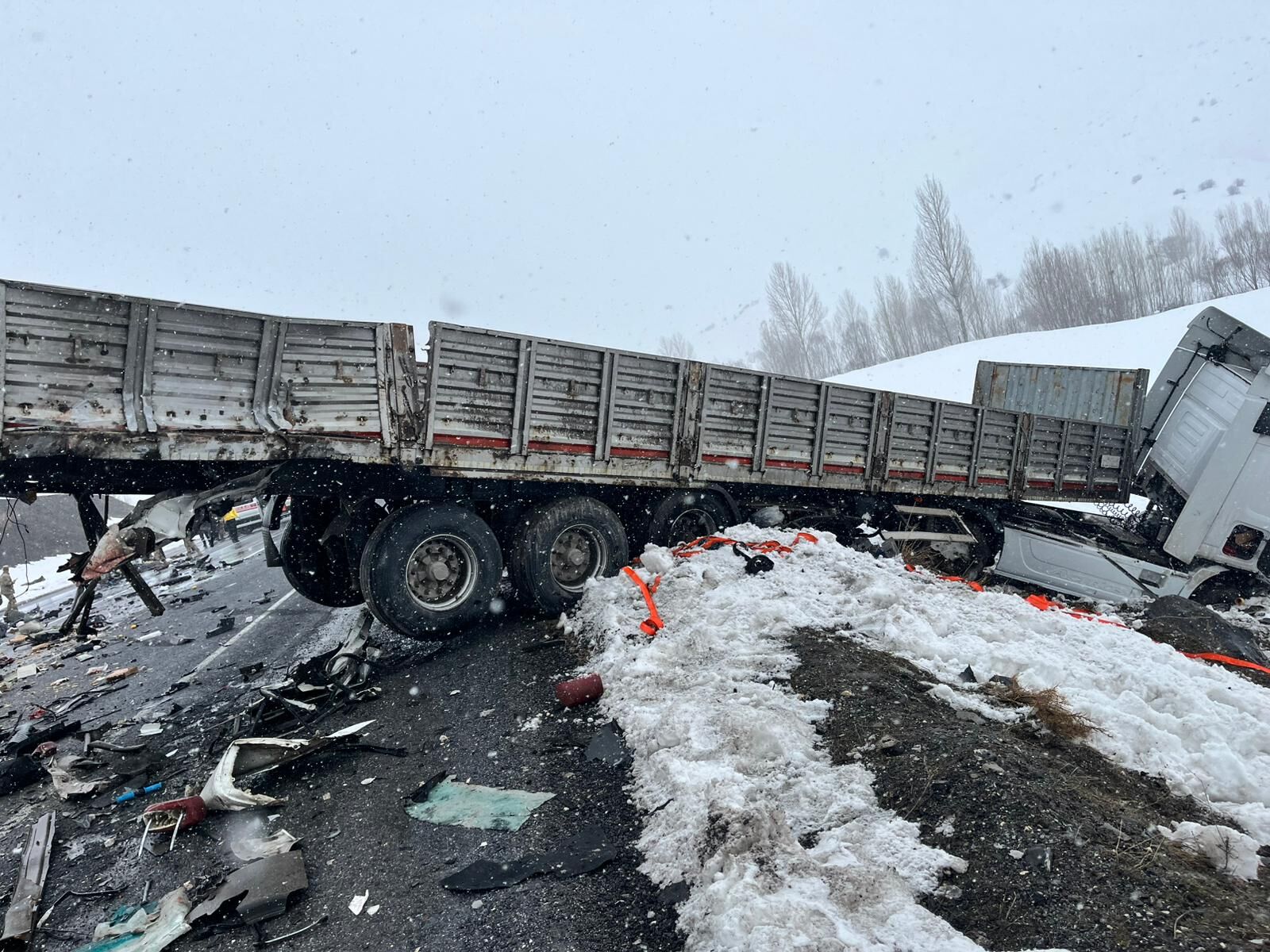 F0366781 F2Fa 4F3B 804F Ad284949Aaf1