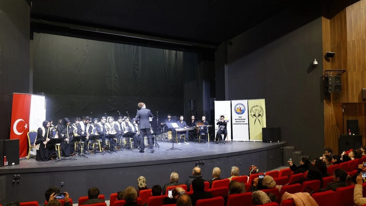 Vanda Tasavvuf Muzigi Konseri Yogun Ilgi 2