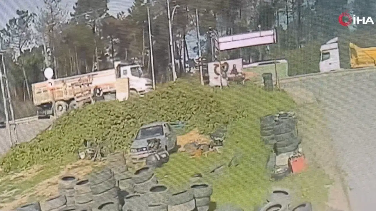 Cf34B951 2273 40Bf A8E1 E393949578Da