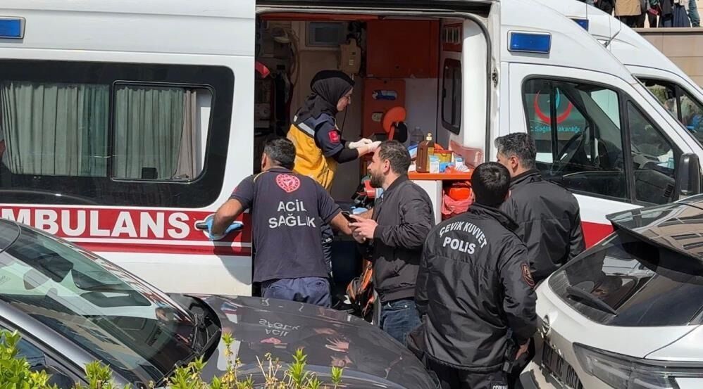 Diyarbakir Adliye Ambulans Yarali Kavga Olay Yeri