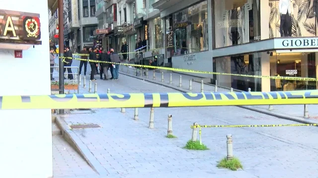 Fatihte Silahli Saldiriya Ugra 19703959 5543 1 M