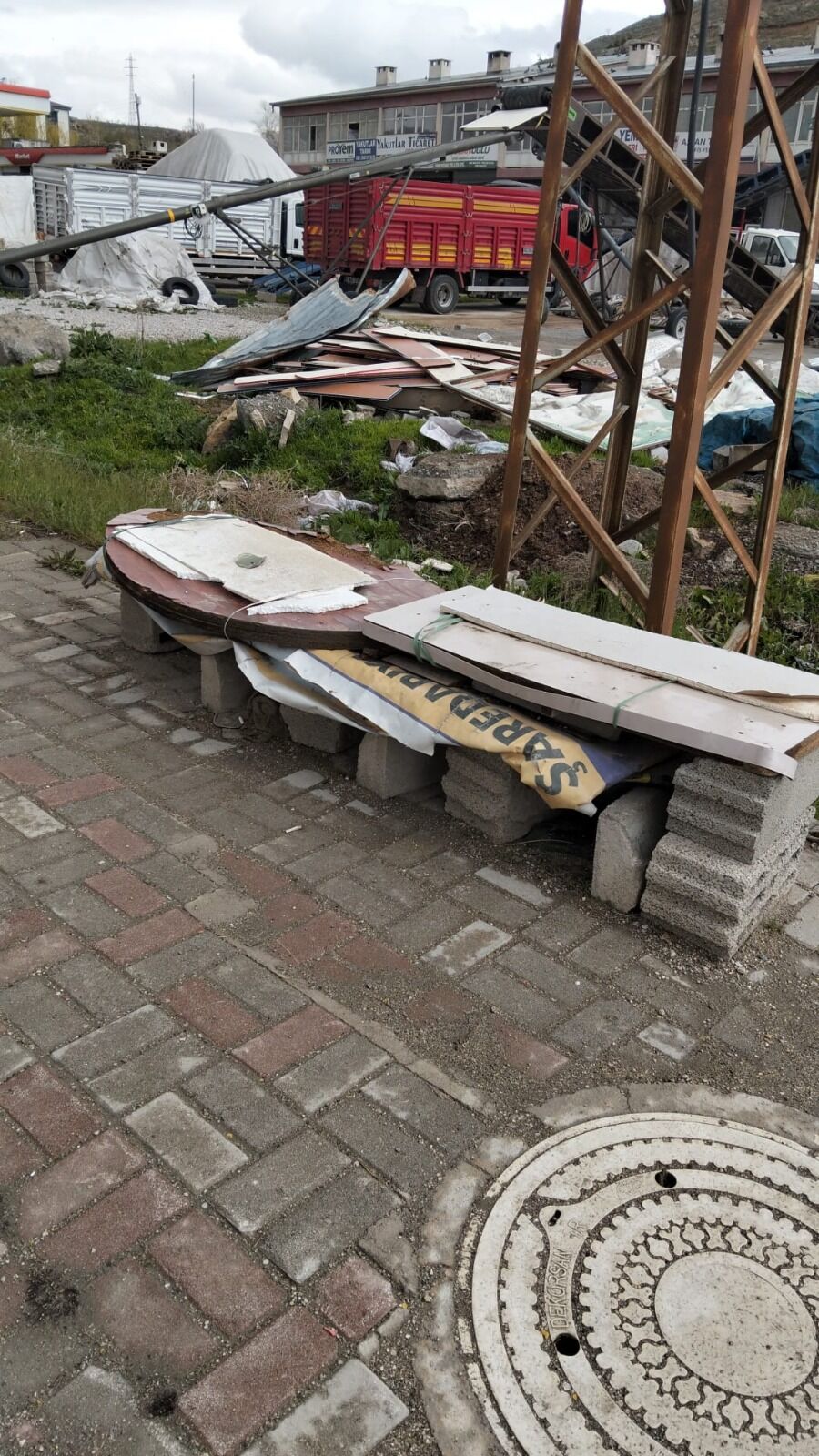 Ffa67E65 7Fe1 4Caf A420 8875Fe5D92E9