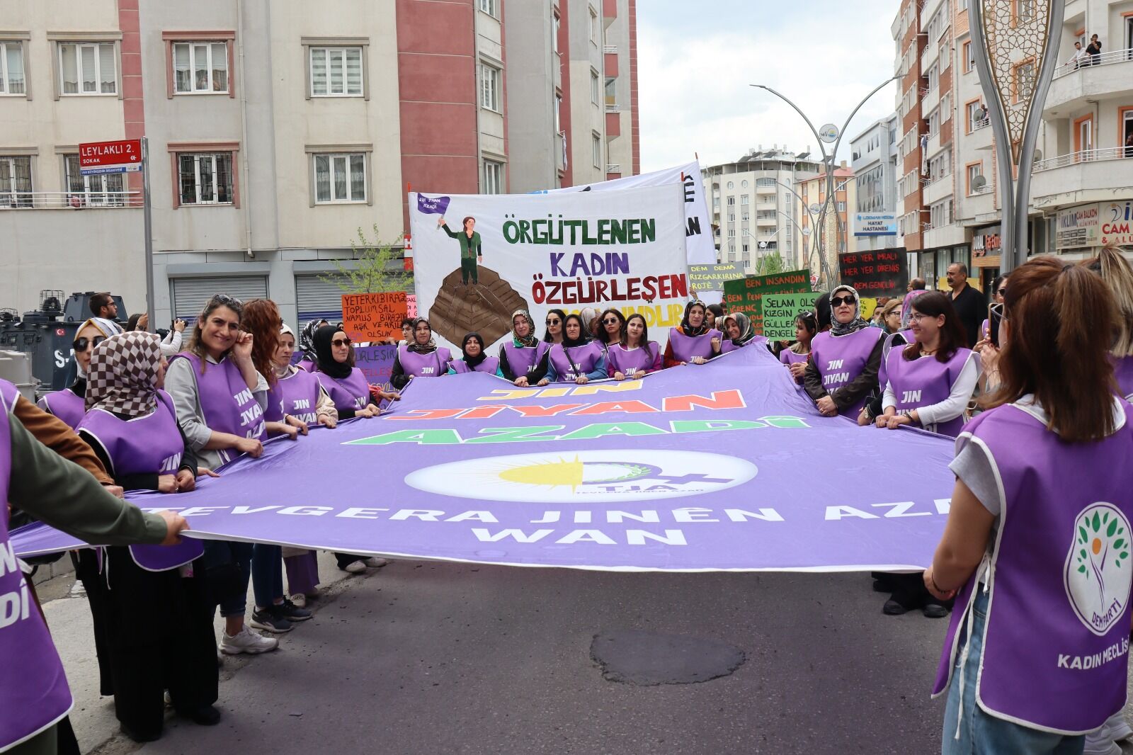 I M G 20240501 W A00551