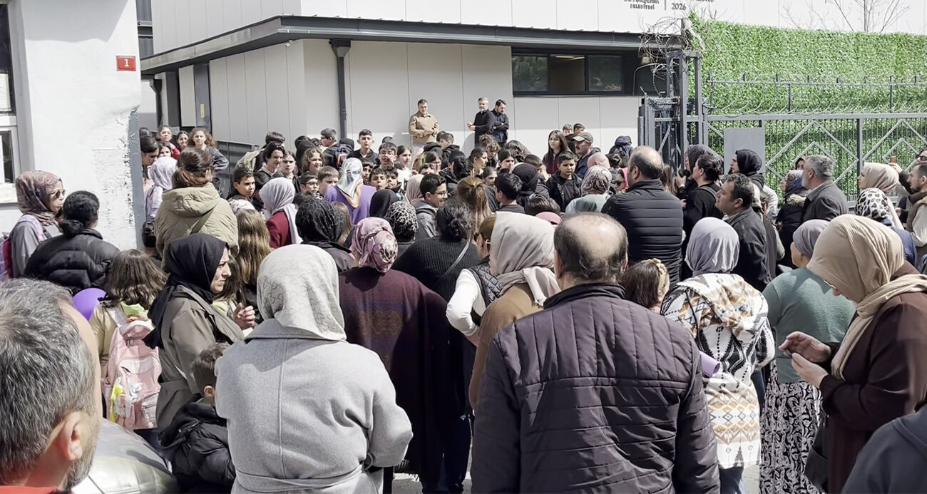 Ortaokulda zehirlenme iddiası: Çok sayıda öğrenci hastaneye kaldırıldı