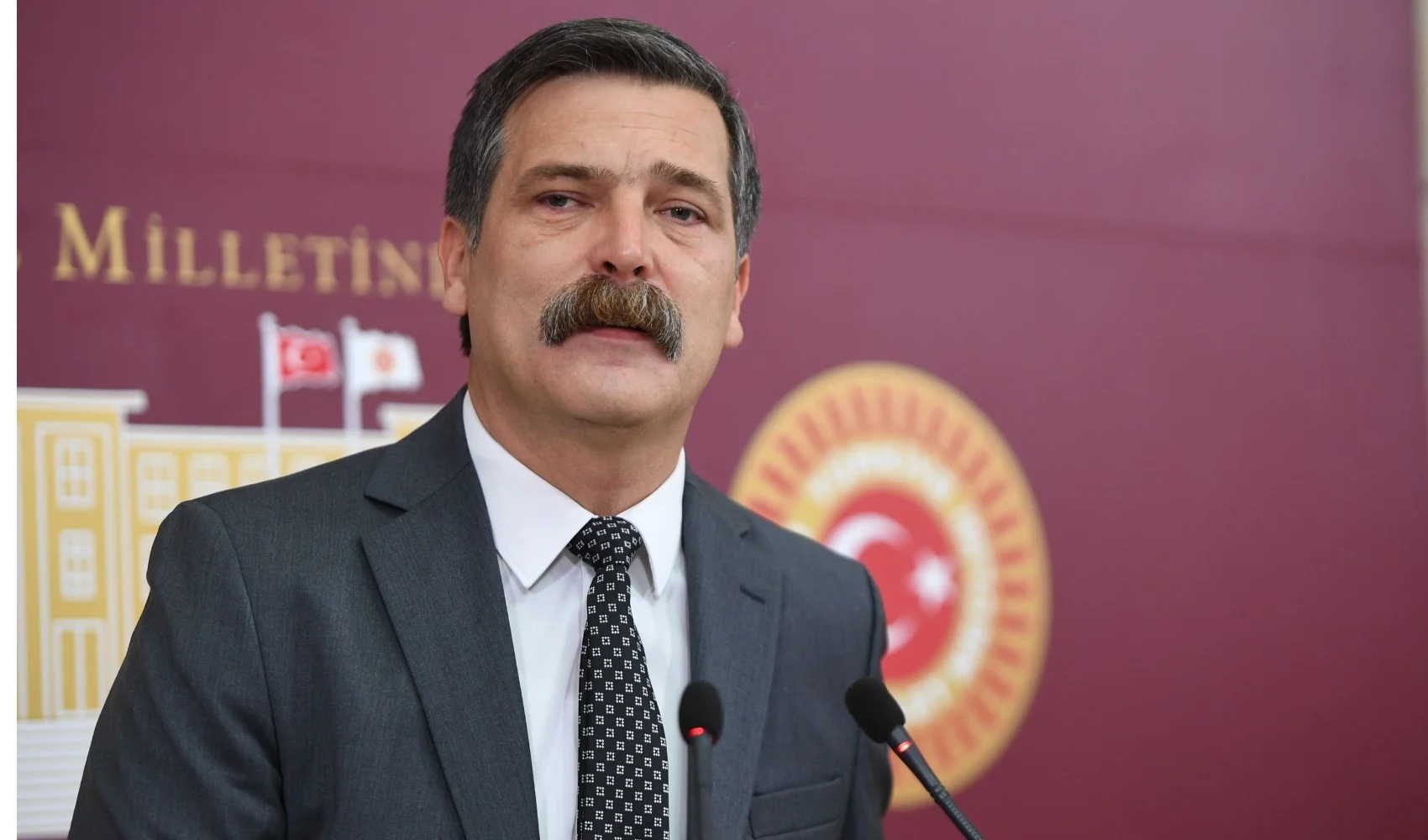 Kapak Tip Genel Baskani Erkan Bas Secim Kanaatini Belirtti 2027De Once Iyi Bir Zam Yapacaklar 040953