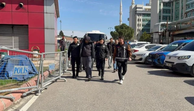 Universitede Akil Almaz Olay I 19722147 3634 2 M