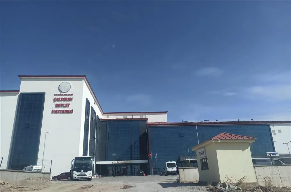Caldiran Ilce Devlet Hastanesi (1)