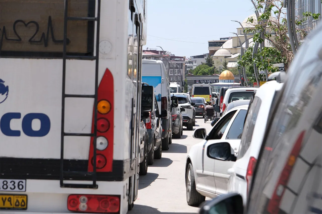 Van Trafik Sikintisi 2 (1)-1