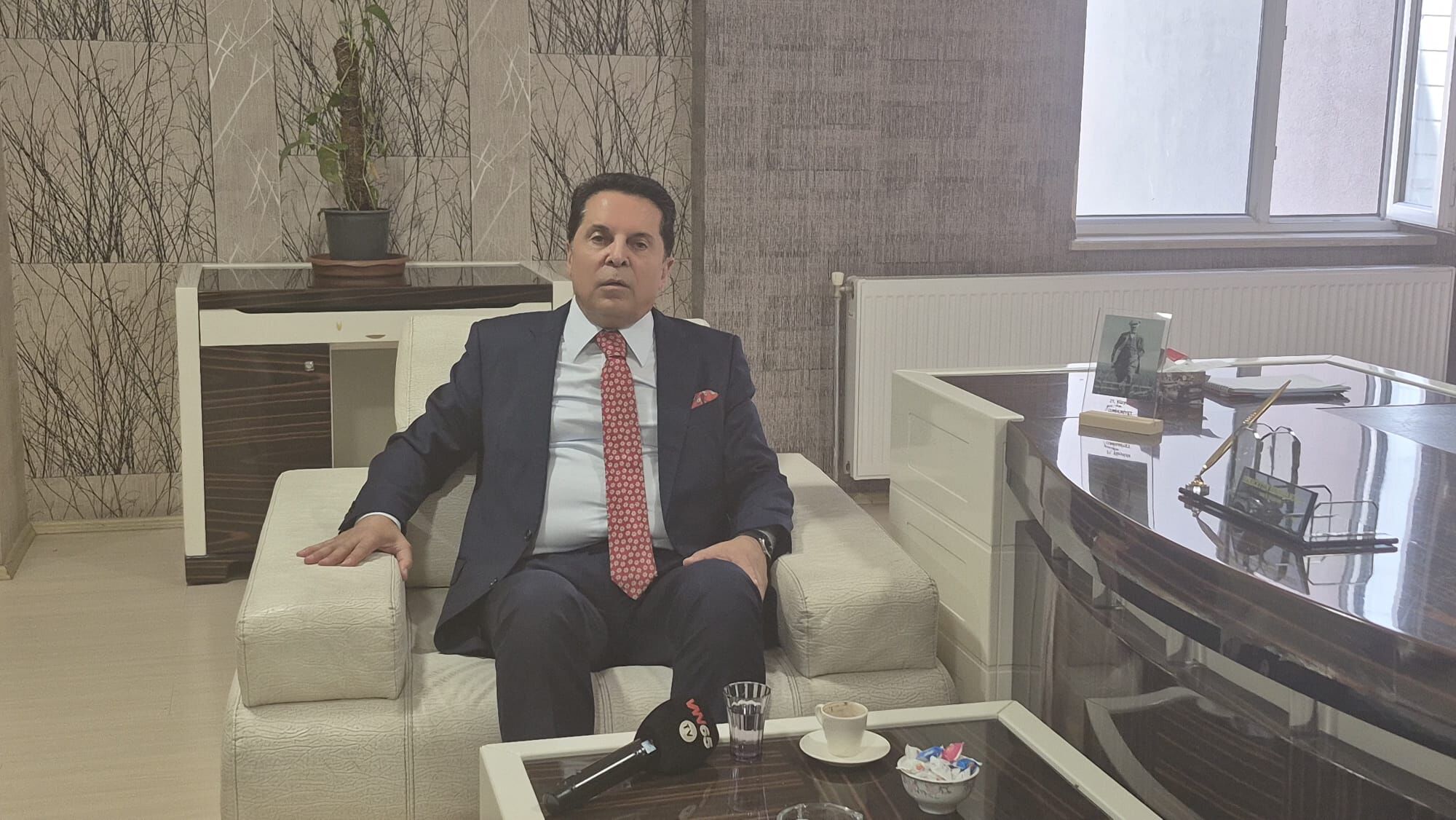 Görevden Alınan Esenyurt Belediye Başkanı Ahmet Özer Van’da! (2)