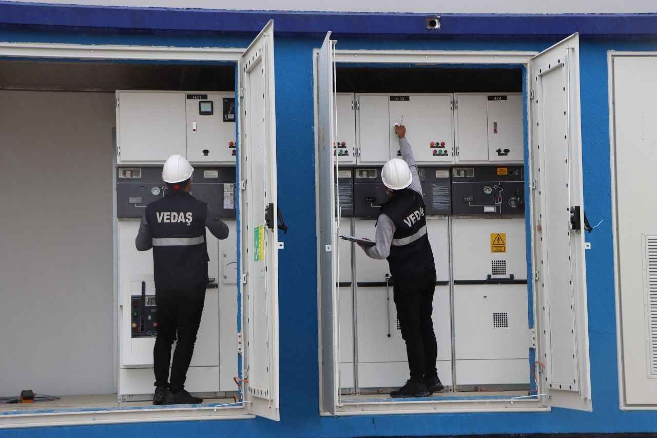 Van'da Elekti̇ri̇k Kesi̇nti̇si̇-1