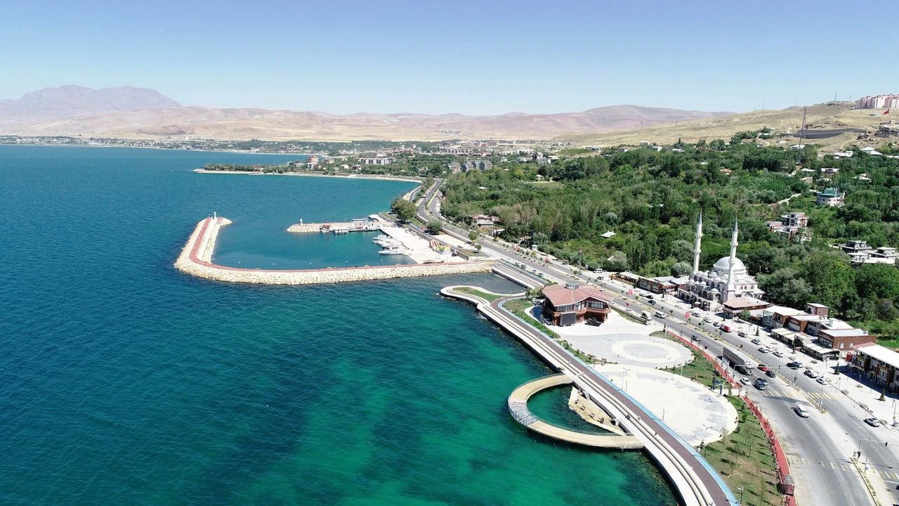 Van'ın En Güzel İlçesi Edremit