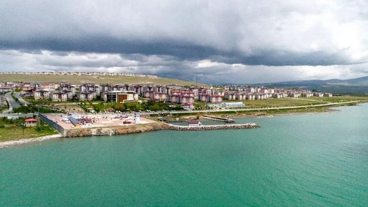 Van'ın En Güzel İlçesi Erciş