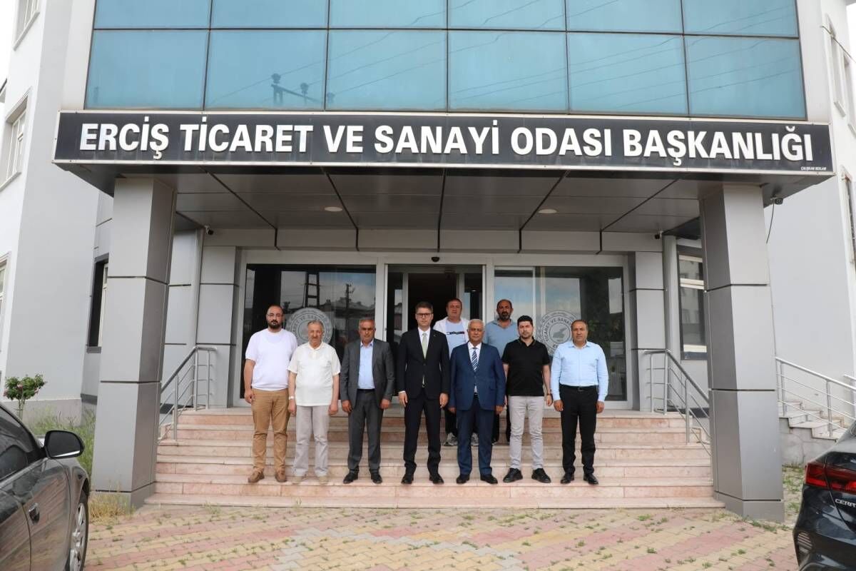 Van'ın O İlçesinde Görev Yapan Kaymakamdan Veda Ziyareti (1)-1