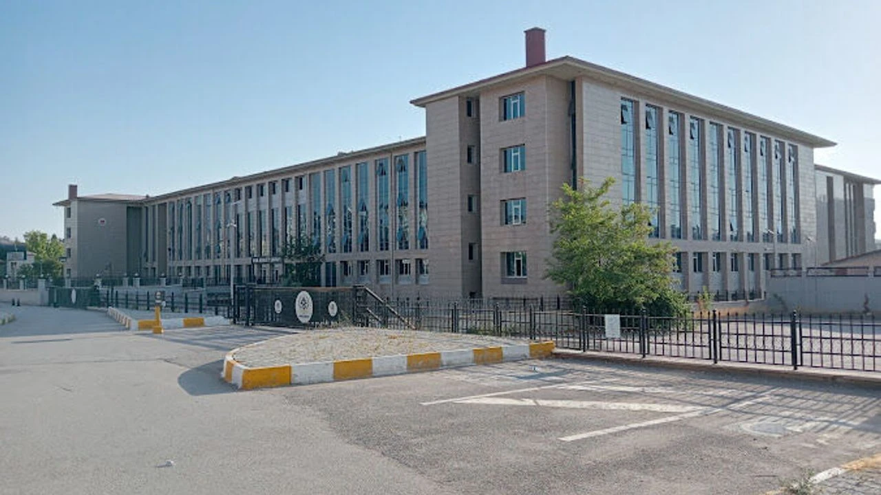 Van Adliye