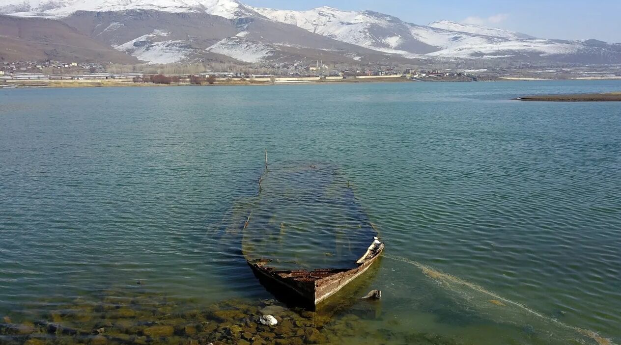 Van Gölü'nde Büyük Tehli̇ke-1