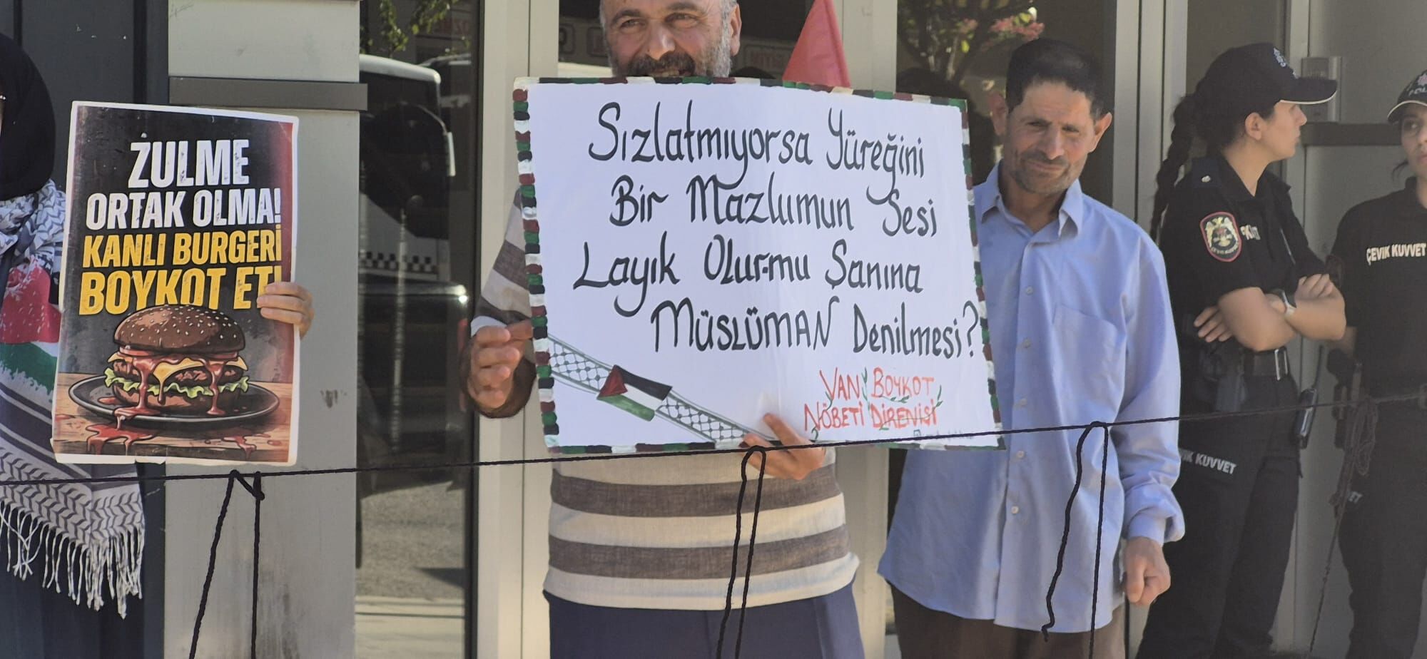 Van'da Filistin Gönüllüleri Her Hafta Meydanlarda (1)-1