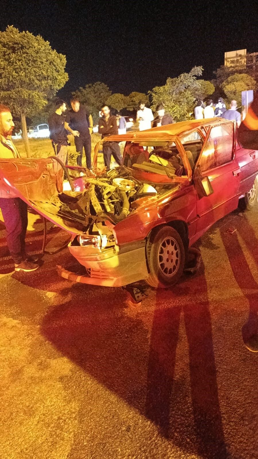 Van'da İki Otomobil Çarpıştı 7 Kişi Yaralandı-1