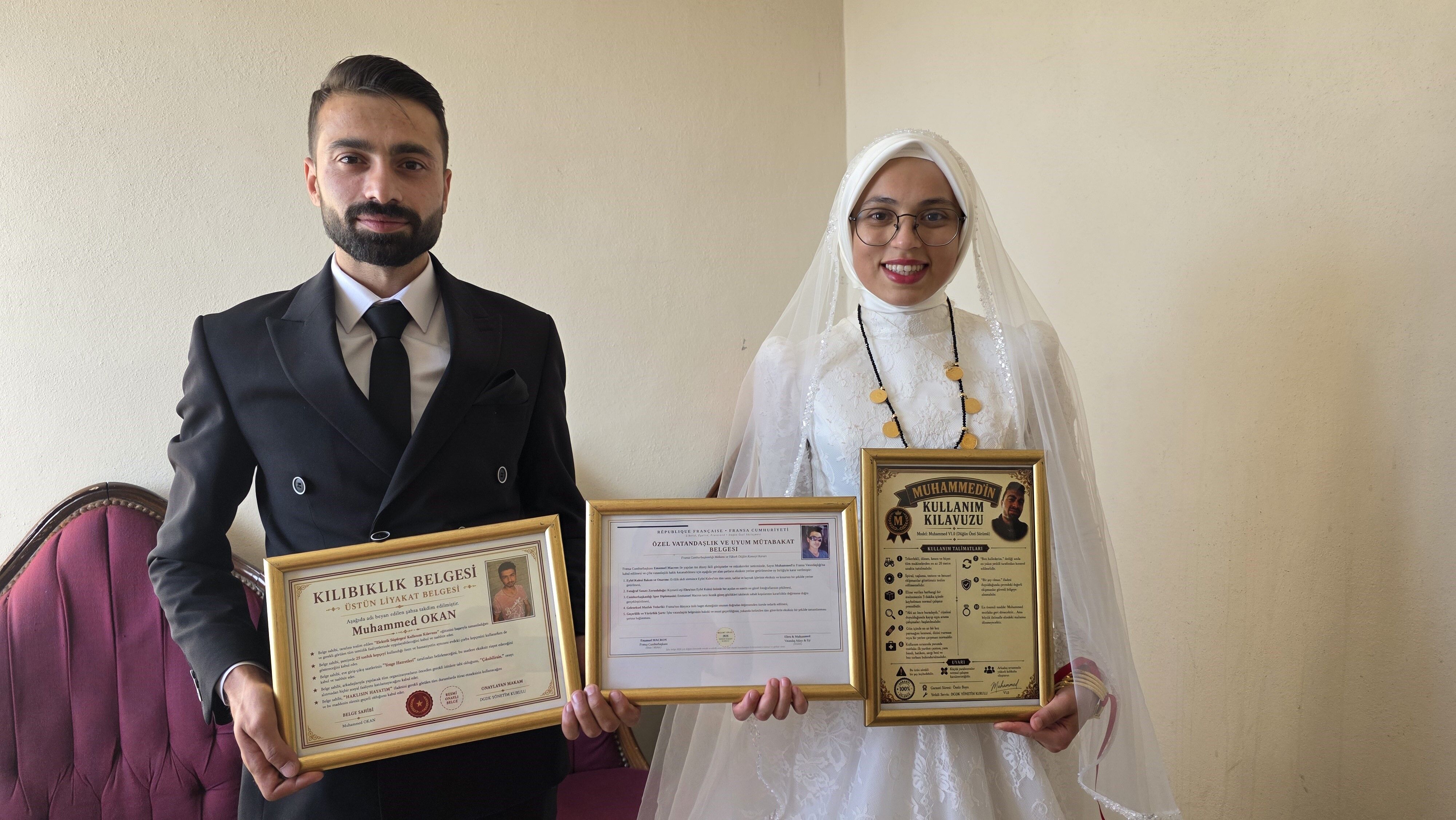 Van'da Traktörlü Düğün Konvoyu Görenleri Şaşırttı, Mizahi Sürprizler Kahkahaya Boğdu (2)