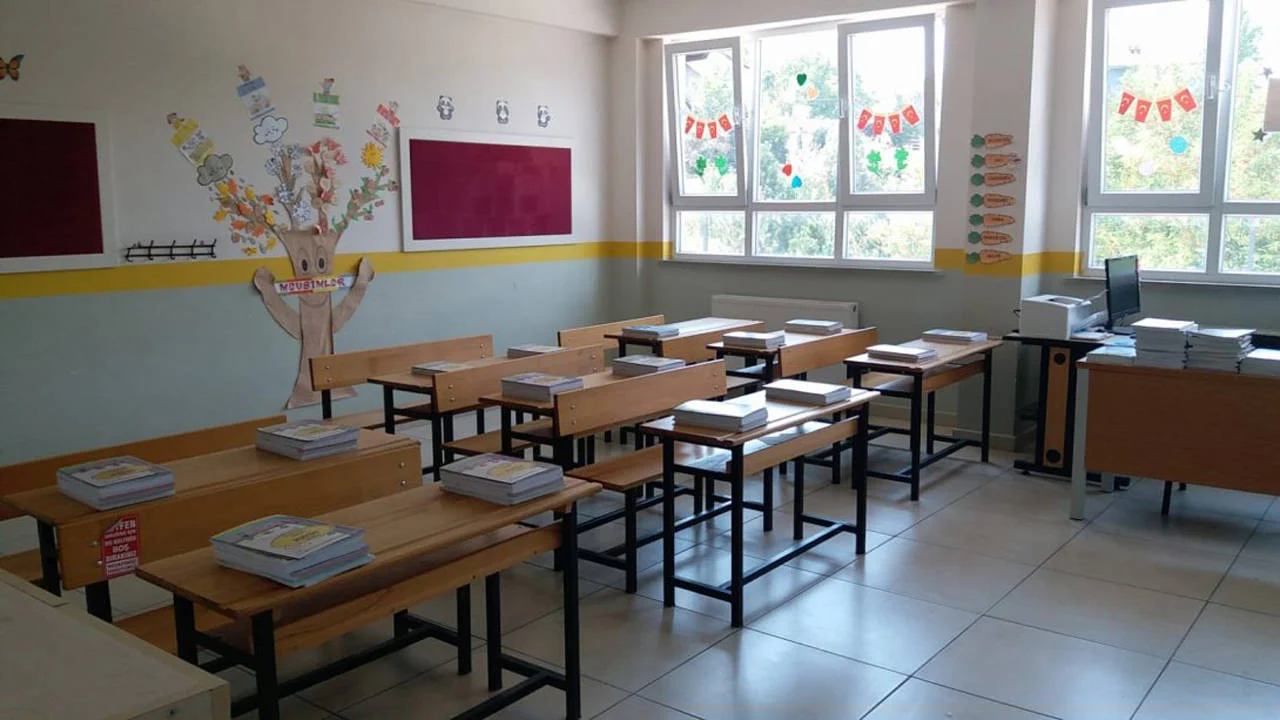 Van'daki Okulları Da Etkileyecek Kritik Karar! Servislerde Yeni Dönem (2)