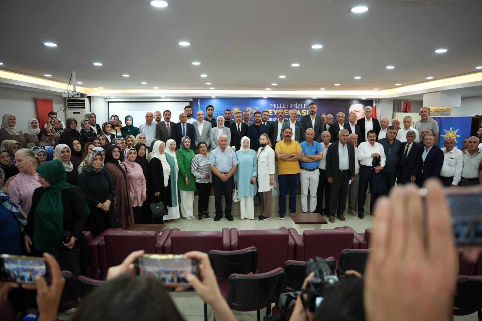 Ak Parti Van'dan 25. Yıl Çıkışı! (2)