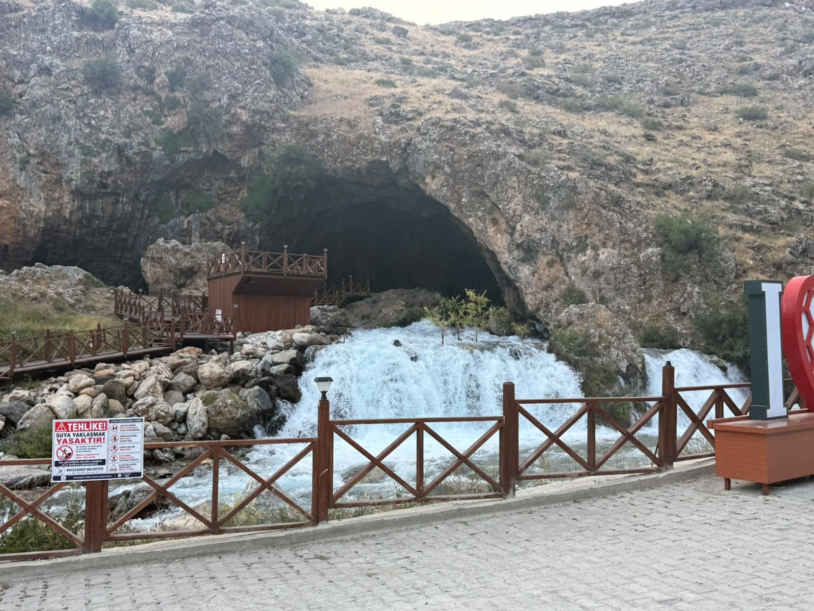 Feqiyê Teyran’ın İz Bıraktığı Müküs Yüzyıllardır Sakladığı Sır Ne (1)-1