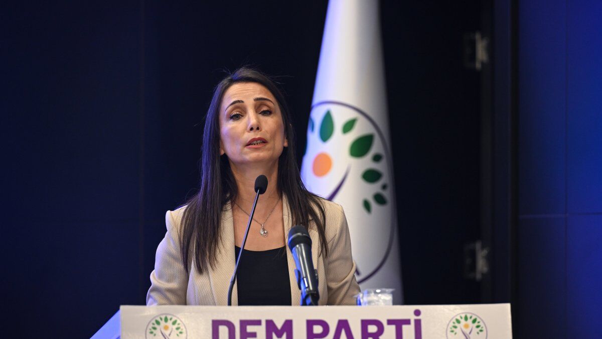 Tülay Hatimoğulları Van