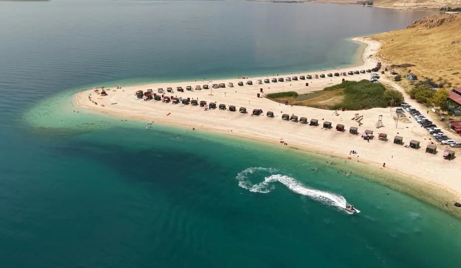 Türkiye’nin Maldivleri Olan Van Gölü’ne Ücretsiz Halk Plajları Yapılacak 1