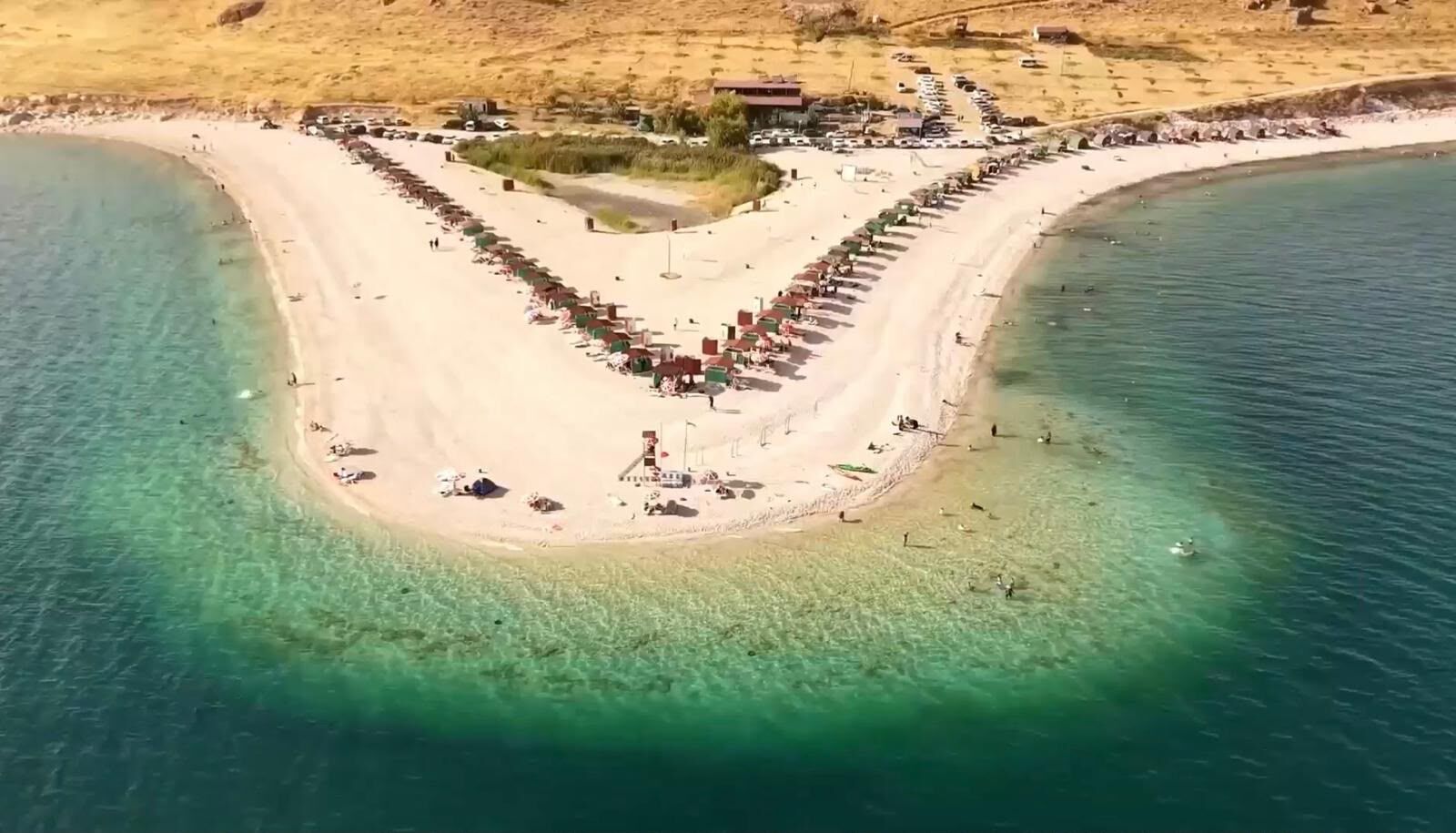 Türkiye’nin Maldivleri Olan Van Gölü’ne Ücretsiz Halk Plajları Yapılacak 3