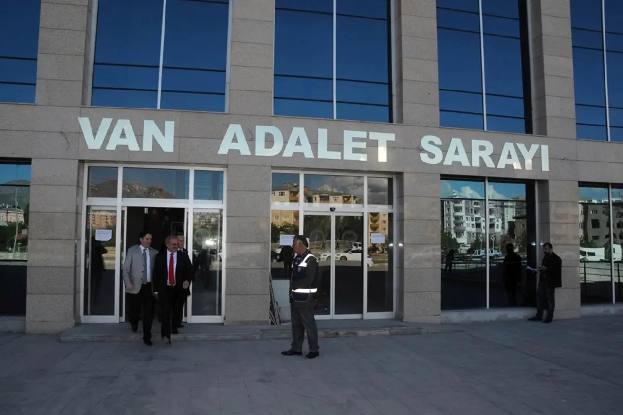 Van Adalet Sarayı