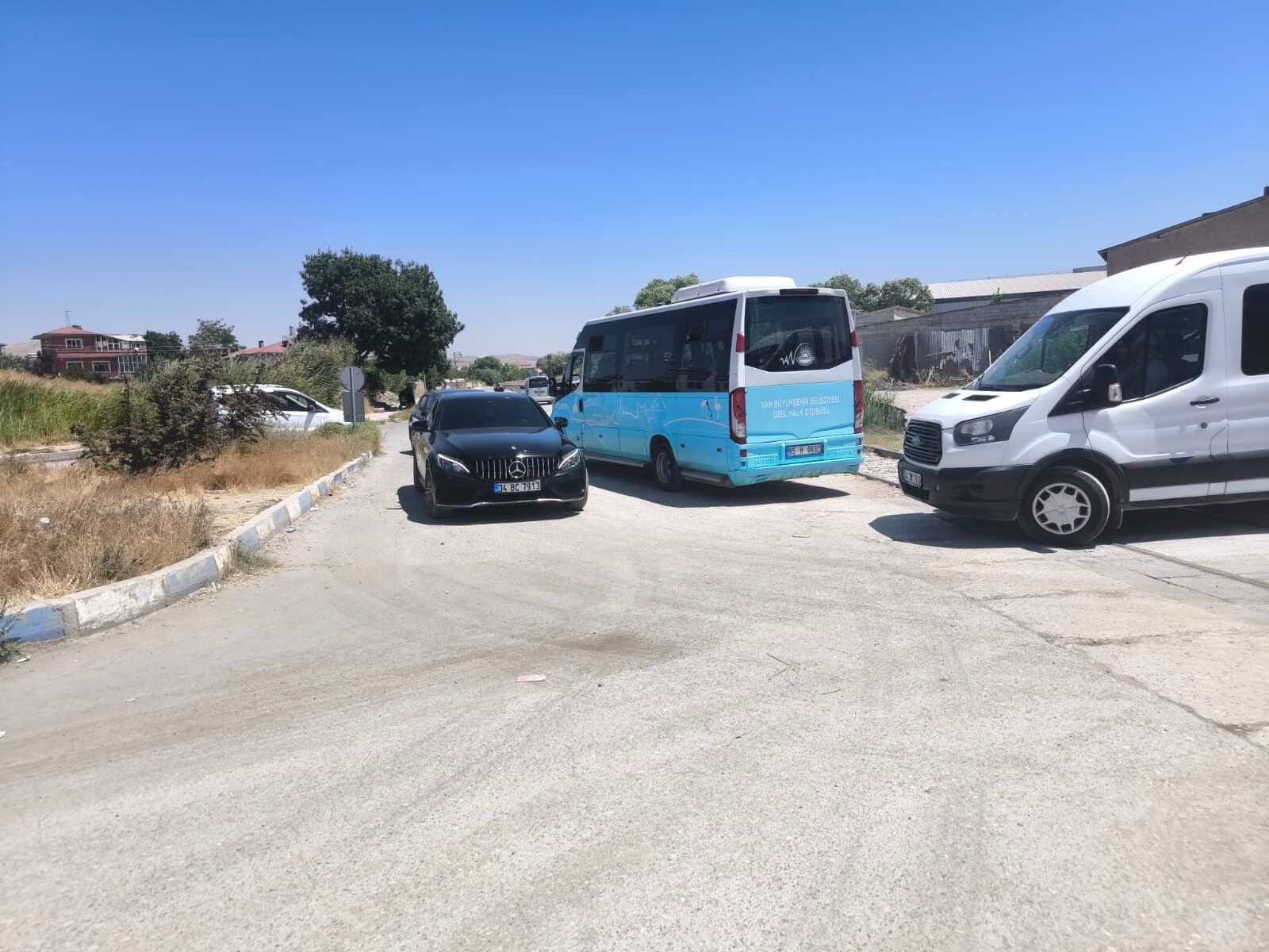 Van'da Bitmeyen Yol Çilesi 3