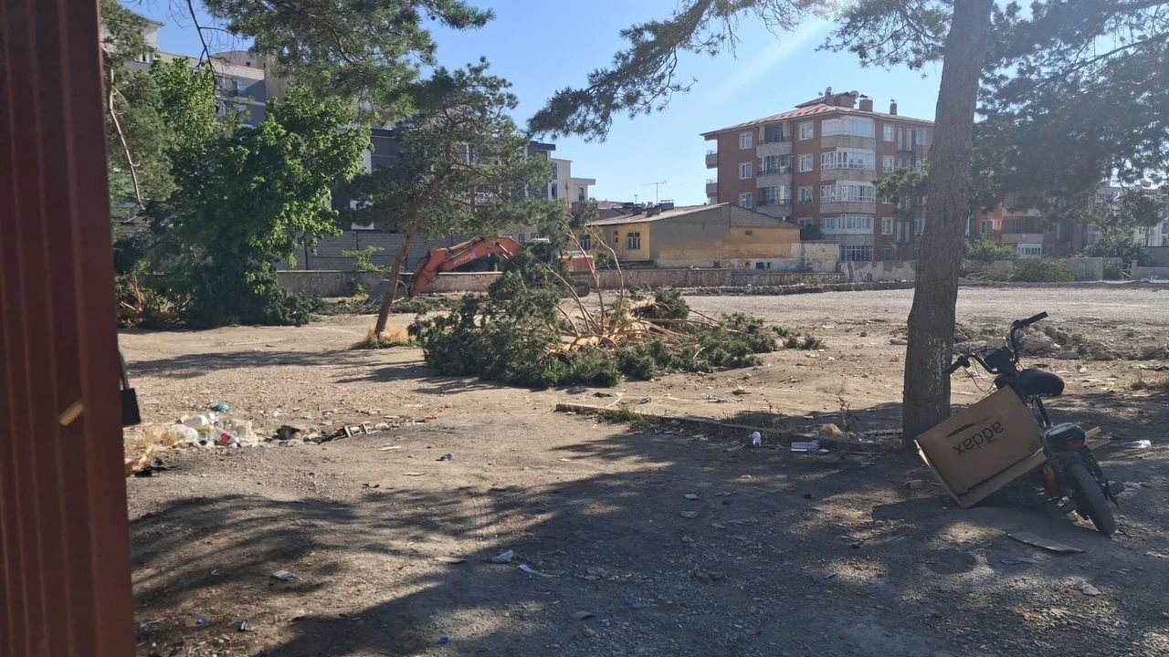 Vanda Eski Orduevi Arsasinda Insaat Basladi Yerine Yapilacak Proje Belli Oldu 1