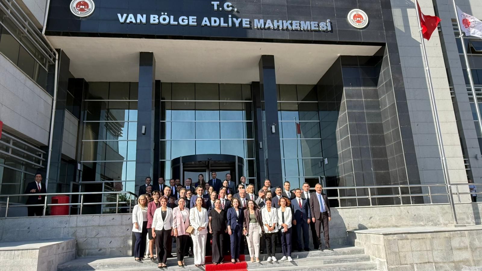 Hsk Üyesi Sait Özdemir’den Van’da Dikkat Çeken Yargı Temasları (1)